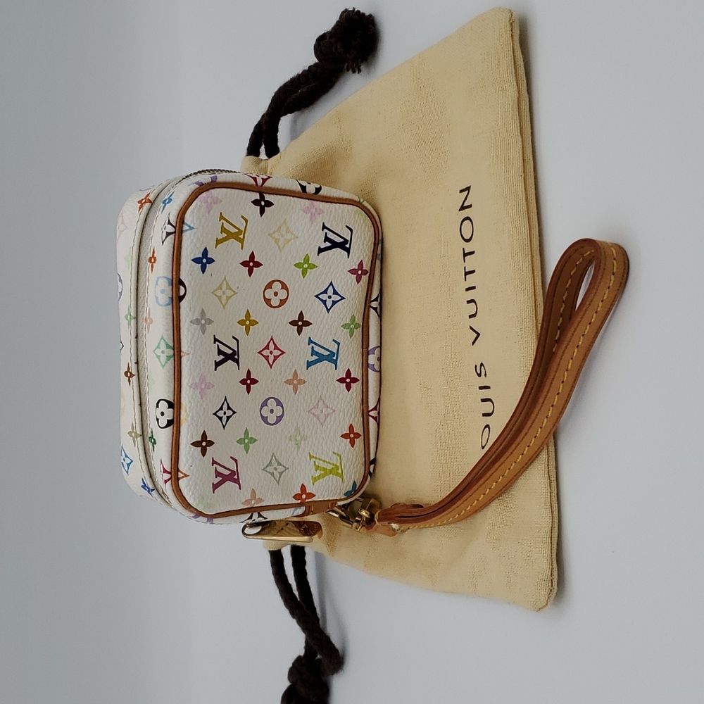 * SOLD * Takashi Murakami X Louis Vuitton White Monogram Multicolor Wapity Case